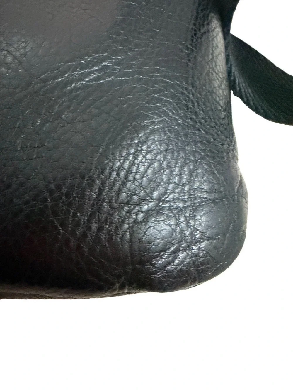 Yves Saint Laurent Ycon Black Leather Messenger Crossbody